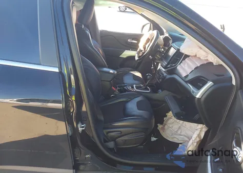 2018 Jeep Cherokee Latitude Plus 4X4 from USA, damaged, VIN 1C4PJMLX5JD579766